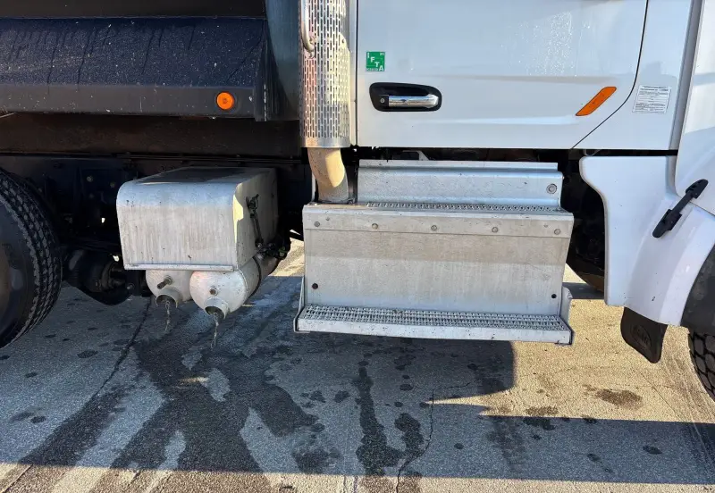 2017 Peterbilt 567 photo 14